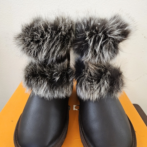 Faux fur boot - Picture 2 of 5